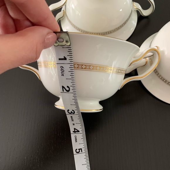 WEDGWOOD England Bone China GOLD FLORENTINE W4219 Cream Soup And Saucer set of 3 - Picture 8 of 16